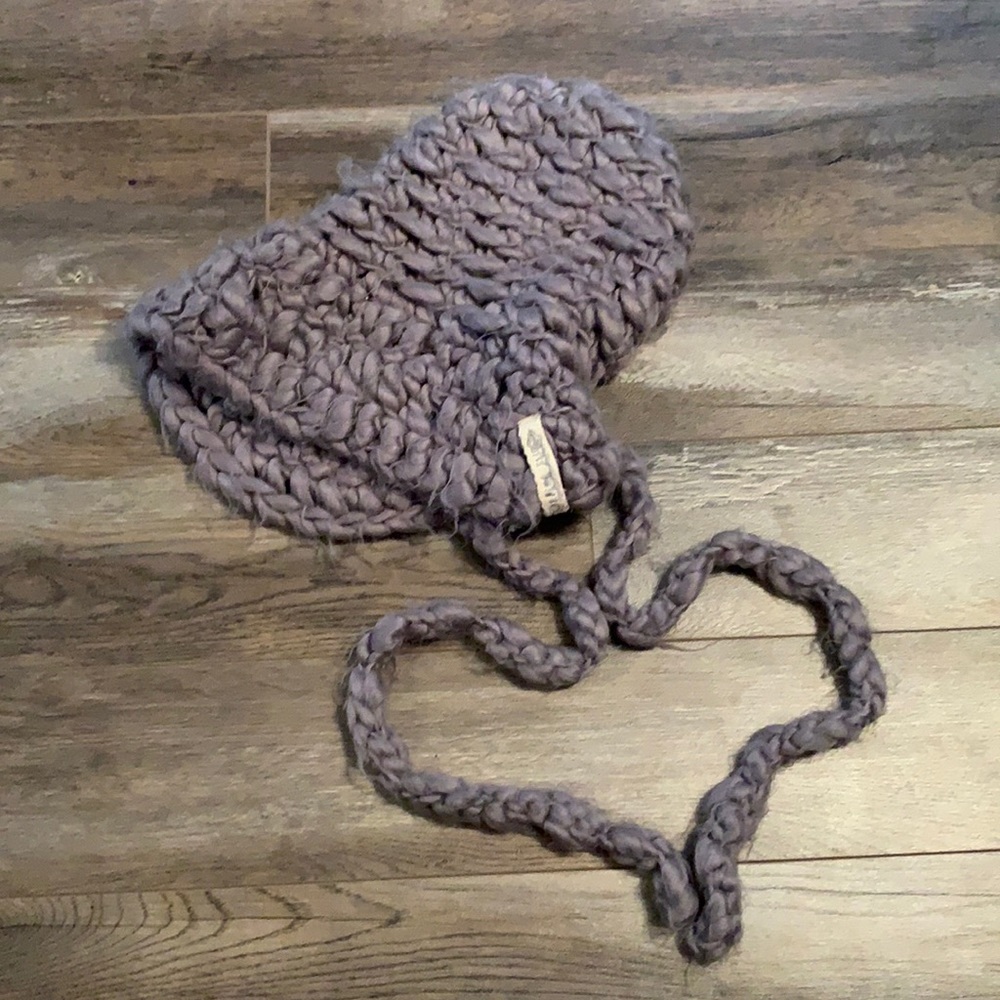 Volcom Chunky Yarn Hat